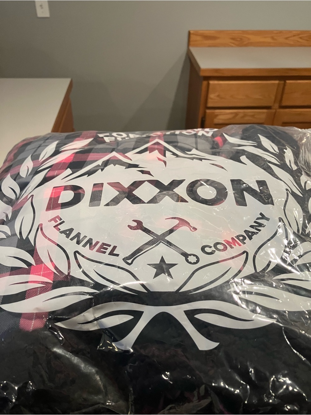 DIXXON SNAP ON LIMITED EDITION FLANNEL BLANKET